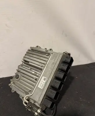 BMW 7 G11 G12 Engine control unit/module 8671557