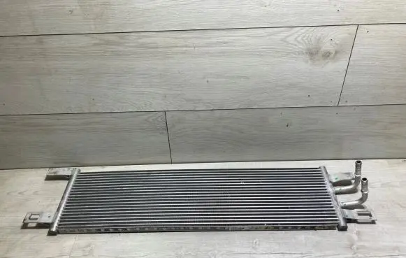 Engine oil radiator