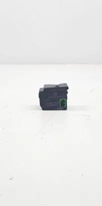 Volkswagen Phaeton Air flap motor/actuator 0637008690 3D0959311