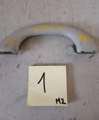 Volkswagen Golf IV Rear interior roof grab handle 1J0857607