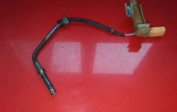 Audi A4 S4 B8 8K Exhaust gas temperature sensor 03L906088F