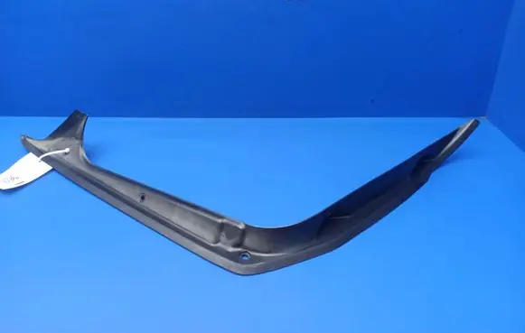 Mercedes-Benz C W203 Rear/tail light trim molding A2036931333