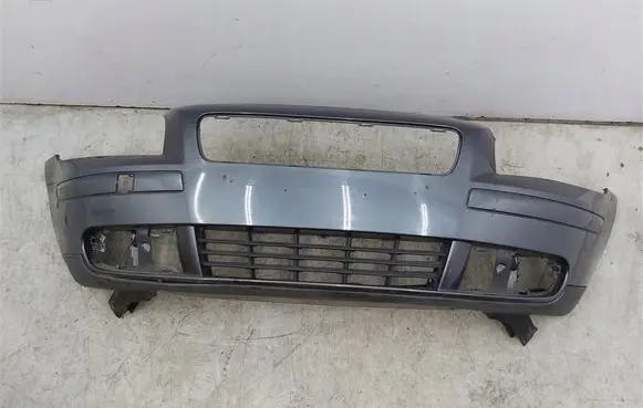 Volvo V50 Front bumper 