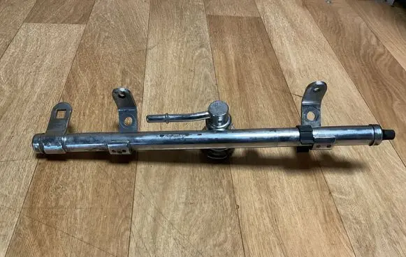 Mini One - Cooper R50 - 53 Fuel main line pipe 04777859AB 1801
