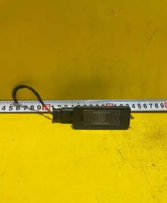 Nissan Qashqai Number plate light 96822403680