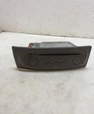 Radio/CD/DVD/GPS head unit