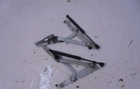 Audi A4 S4 B6 8E 8H Tailgate/trunk/boot hinge