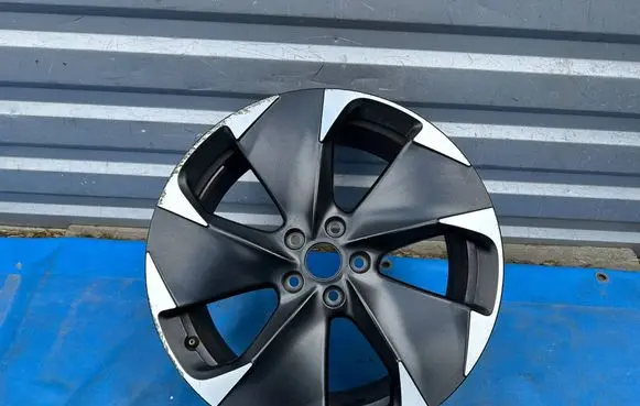 Cupra Born R19 alloy rim 10E601025J 10E601025M 10E601025L