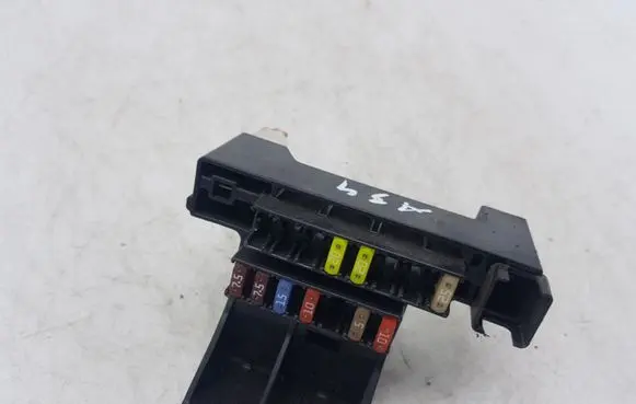 Toyota Corolla Verso AR10 Fuse module NOCODE