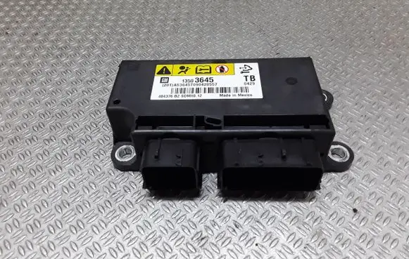 Opel Insignia A Airbag control unit/module 13503645