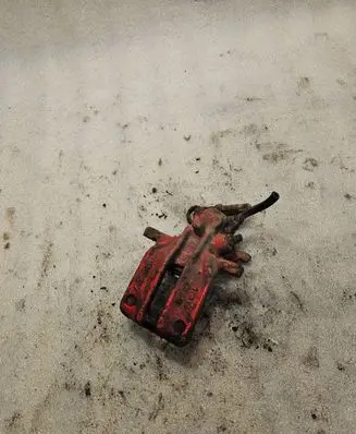 Audi A8 S8 D2 4D Rear brake caliper