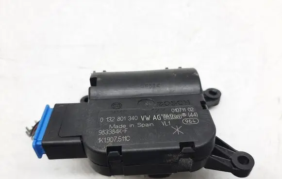 Volkswagen Scirocco A/C air flow flap actuator/motor 1K0907511C