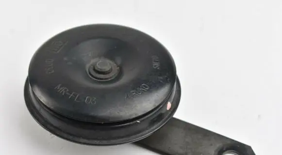 Toyota Land Cruiser (J120) Horn signal 8652028180