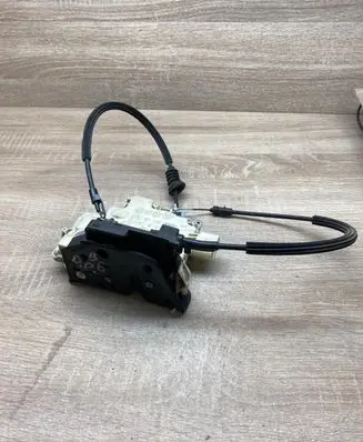 Audi Q7 4L Front door lock 3C1837016A FRONTRIGHTSIDE
