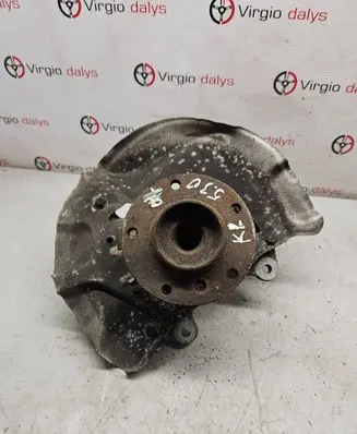 BMW 5 E60 E61 Front wheel hub 6760953