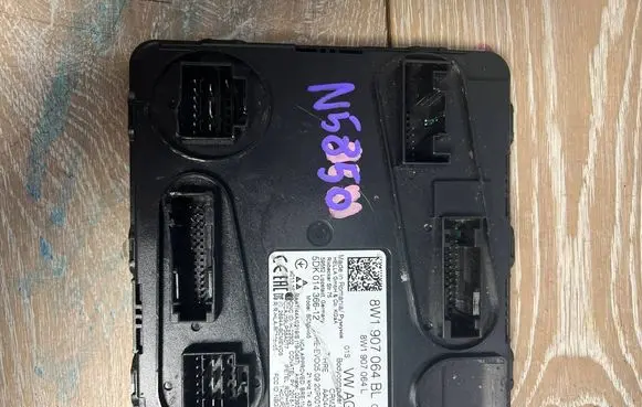 Audi A4 S4 B9 8W Other control units/modules 8W1907064BL