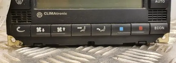 Volkswagen Golf IV Climate control unit 5HB00761710