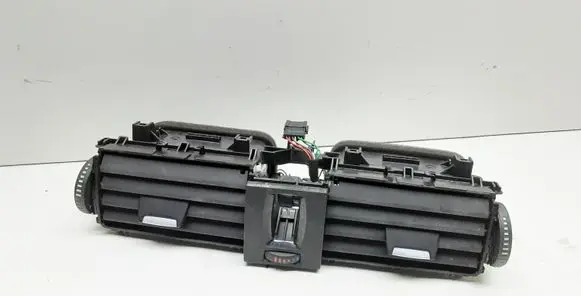 BMW 3 F30 F35 F31 Dash center air vent grill 9218552