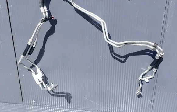 Alfa Romeo Stelvio Gearbox oil cooler pipe/hose 50552958