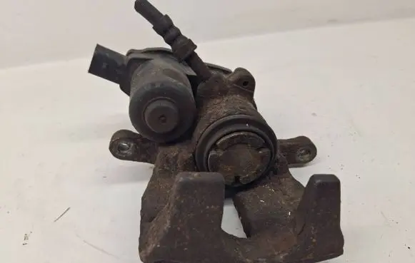 Audi A5 8T 8F Rear brake caliper 32335478