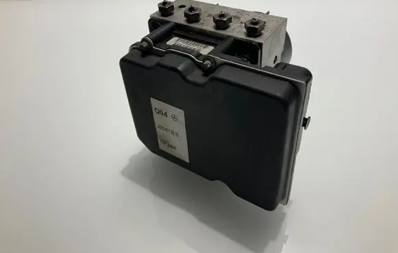 Mercedes-Benz E W212 ABS Pump A2124315512 2124315512