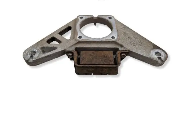 Jeep Cherokee Rear differential/diff mount bracket 68155099AD