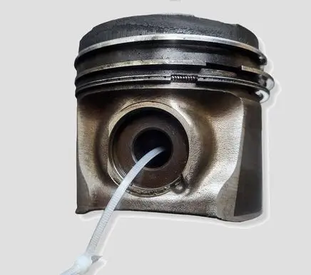 Volvo XC90 Piston D5244T4