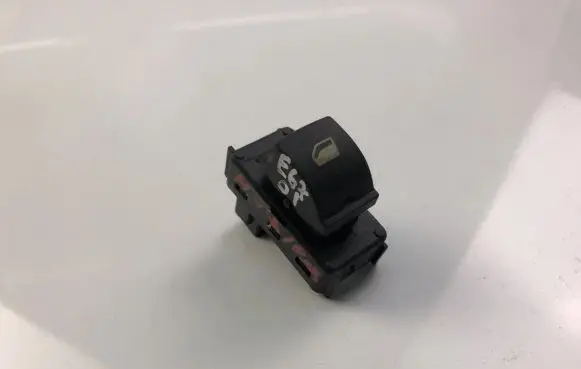 Peugeot 3008 I Electric window control switch 30170308