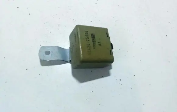 Hyundai Accent Other relay 9542025000