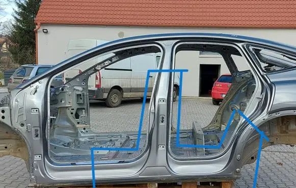 Audi Q4 Sportback e-tron Pillar (middle) 