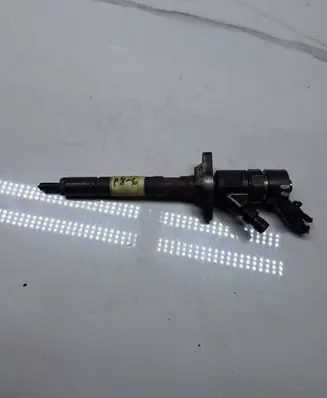 Fuel injector