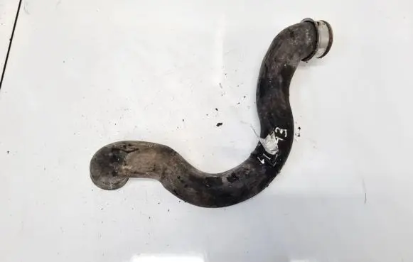 Mercedes-Benz C AMG W204 Engine coolant pipe/hose