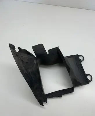 Audi A6 S6 C6 4F Intercooler air channel guide 4F0121333