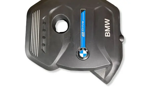 BMW 3 F30 F35 F31 Engine cover (trim) 8604836