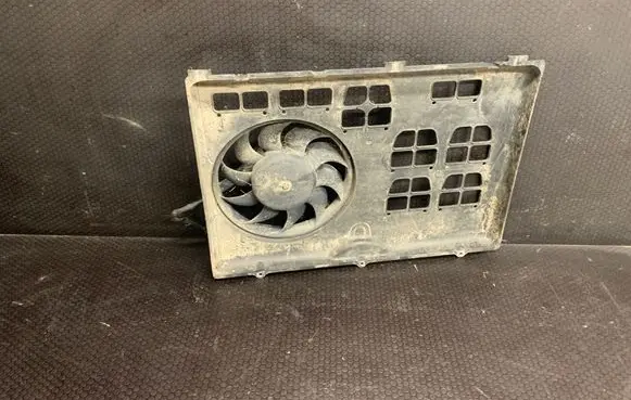 Audi A6 S6 C4 4A Electric radiator cooling fan 4A0121207E