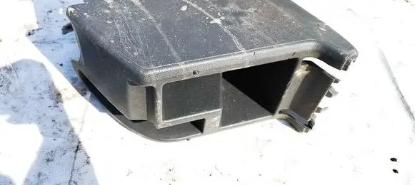 Volkswagen Golf Plus Center console 5M0863323M