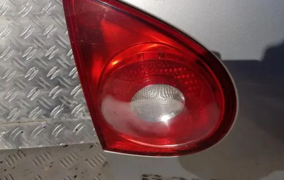 Volkswagen Golf V Tailgate rear/tail lights