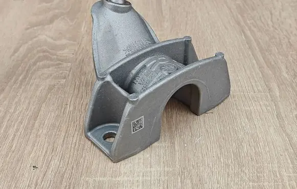 BMW 5 G30 G31 G38 Sway bar bush bracket, rear 6861478