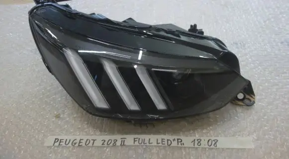 Peugeot 208 Headlight/headlamp 9823193480 01FCRPL12 90123734