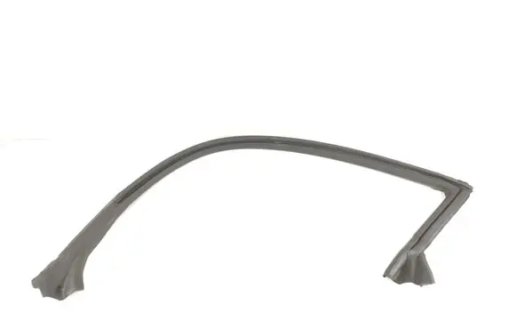 Ford Mustang VI Rubber seal front door window/glass FR3B6321597A
