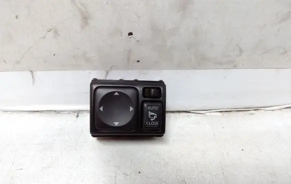 Nissan Juke I F15 Wing mirror switch 1522K