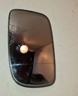 Toyota Avensis T250 Wing mirror glass 3001867