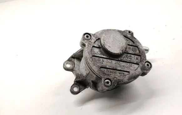 Mercedes-Benz X-class W470 Vacuum pump A6422300765
