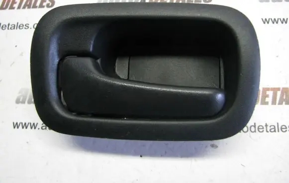 Honda CR-V Rear door interior handle