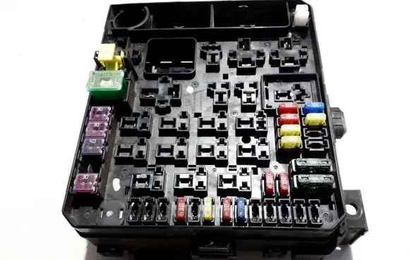 Mitsubishi Outlander Fuse box set