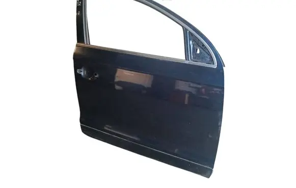 Audi Q7 4L Front door