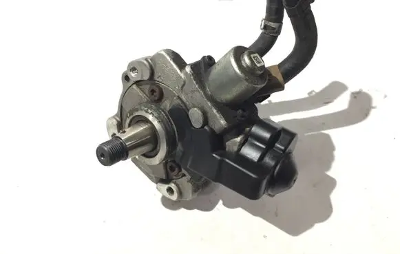 Skoda Fabia Mk3 (NJ) Fuel injection high pressure pump 28477820 04B130755H 0157145CLR