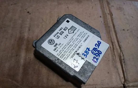 Volkswagen Golf IV Airbag control unit/module 1J0909603 03990816 5WK4163