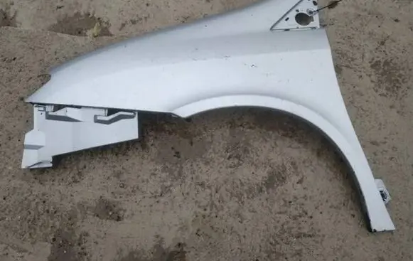 Lancia Phedra Fender PILKAS