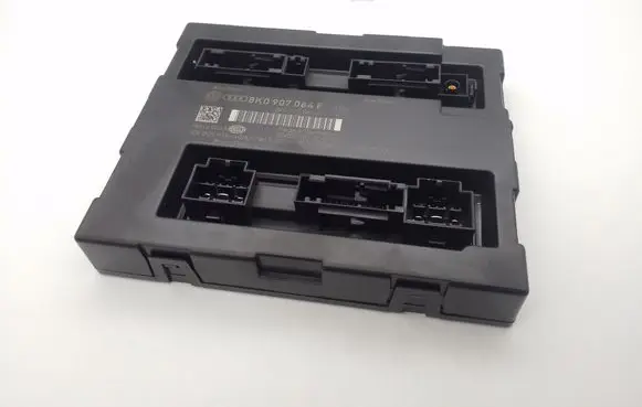 Audi A4 S4 B8 8K Comfort/convenience module 8K0907064F 5DK00991840